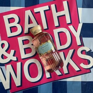 NWT Bath & Body Works Sweetest Song Body Wash